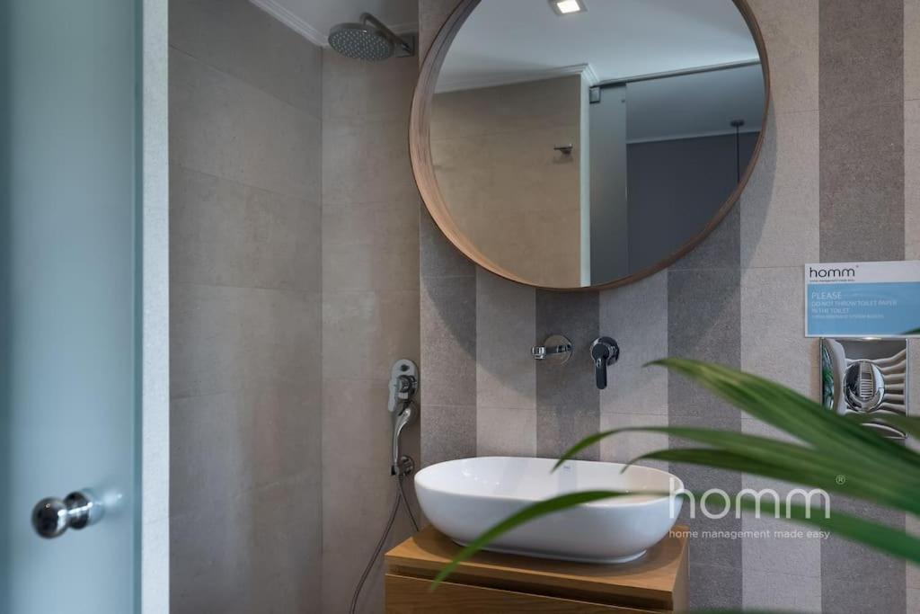 Renovated Homm Apartment In Lycabettus, Pitanis Str Athens Exterior photo
