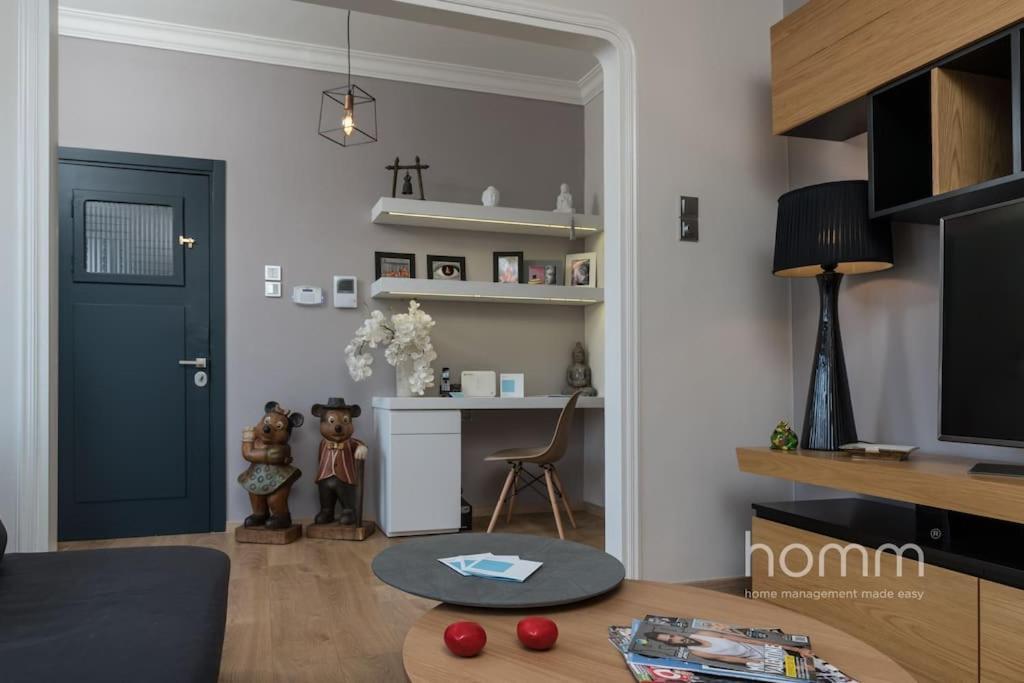 Renovated Homm Apartment In Lycabettus, Pitanis Str Athens Exterior photo